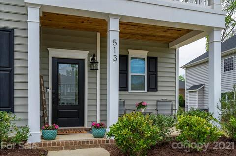 513 Daventry Ct, Clover, SC 29710 photo 2