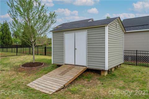 513 Daventry Ct, Clover, SC 29710 photo 43