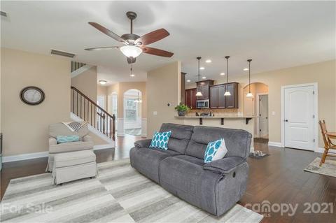 513 Daventry Ct, Clover, SC 29710 photo 16
