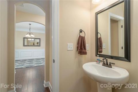 513 Daventry Ct, Clover, SC 29710 photo 10