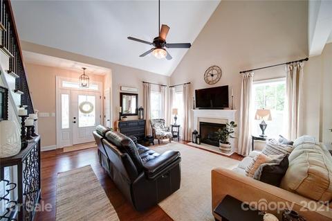 2000 Scuffle Hill Dr, Monroe, NC 28110 photo 4