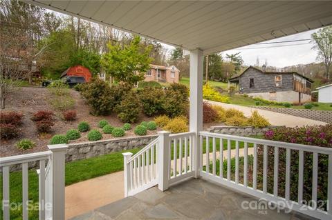 90 Hillcrest St, Sylva, NC 28779 photo 3