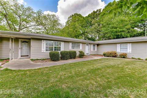 237 Edgewood Dr, Wingate, NC 28174 photo 4