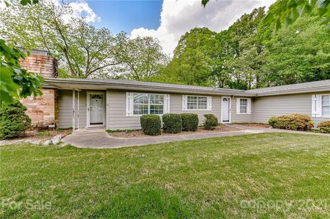 237 Edgewood Dr, Wingate, NC 28174 photo 1