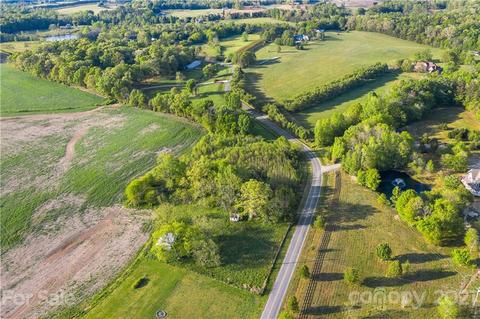 9601 Black Rd, Midland, NC 28107 photo 4