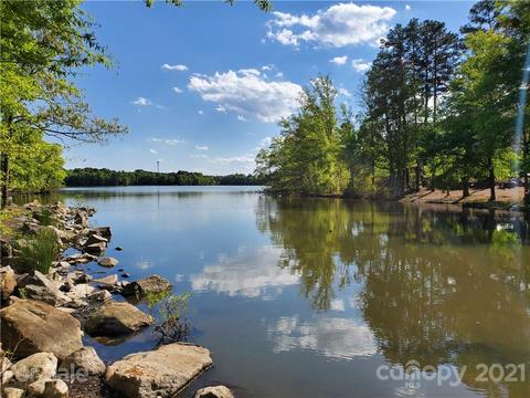 525 Southeast Dr, Davidson, NC 28036 photo 8