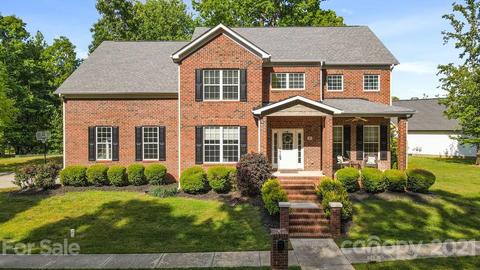 103 Vanderbilt Cir, Locust, NC 28097 photo 1