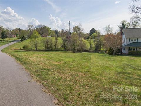 2156 E Winds Ave, Morganton, NC 28655 photo 3