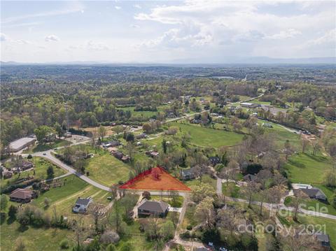2156 E Winds Ave, Morganton, NC 28655 photo 2
