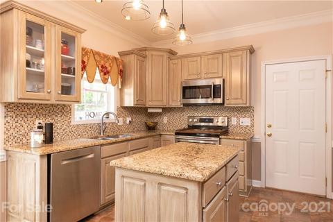 5649 Crown Ter, Hickory, NC 28601 photo 17