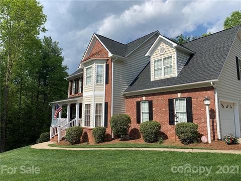 5649 Crown Ter, Hickory, NC 28601 photo 3
