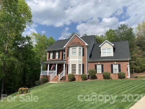 5649 Crown Ter, Hickory, NC 28601 photo 2