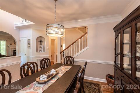 5649 Crown Ter, Hickory, NC 28601 photo 10