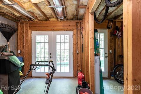 5649 Crown Ter, Hickory, NC 28601 photo 35