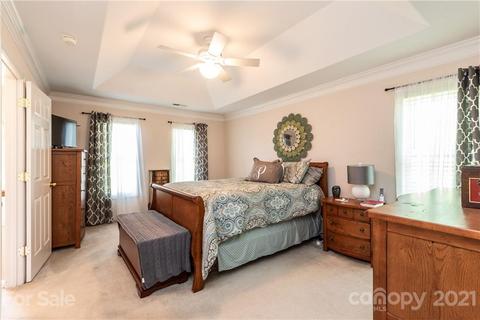 5649 Crown Ter, Hickory, NC 28601 photo 22