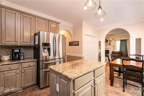 5649 Crown Ter, Hickory, NC 28601 photo 15