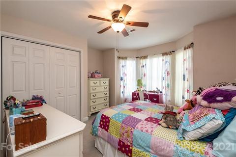 5649 Crown Ter, Hickory, NC 28601 photo 29