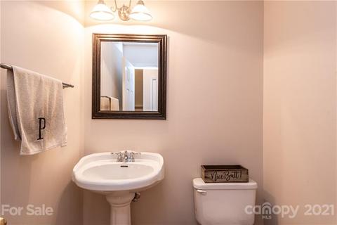 5649 Crown Ter, Hickory, NC 28601 photo 18