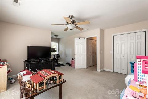 5649 Crown Ter, Hickory, NC 28601 photo 30