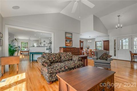 658 S Cove Rd, Mill Spring, NC 28756 photo 6