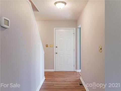39 White Pine Dr, Fletcher, NC 28732 photo 2