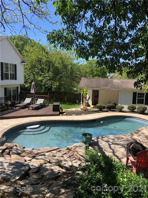 314 Spring St, Davidson, NC 28036 photo 2