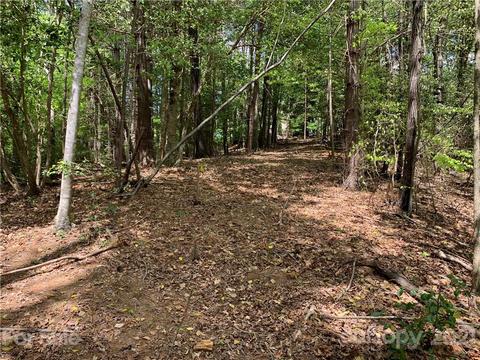 5786 Crown Ter, Hickory, NC 28601 photo 2