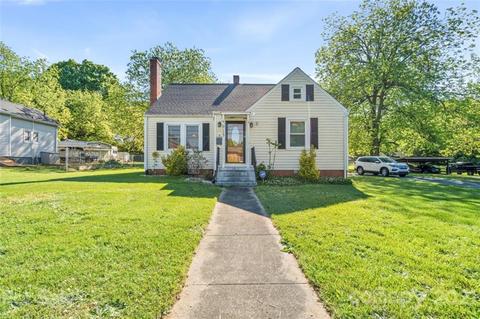 913 1st Ave S, Conover, NC 28613 photo 1
