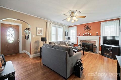913 1st Ave S, Conover, NC 28613 photo 9