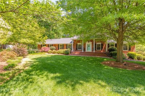 915 Oak Forest Dr, Monroe, NC 28112 photo 1