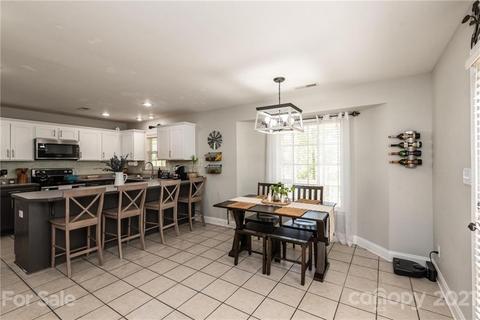 4946 Addison Ln, Hickory, NC 28601 photo 15