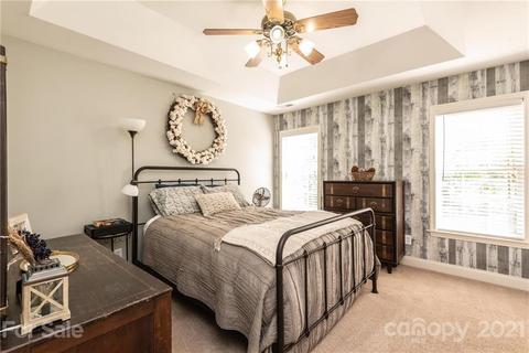 4946 Addison Ln, Hickory, NC 28601 photo 17