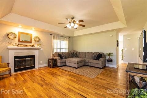 4946 Addison Ln, Hickory, NC 28601 photo 11