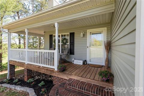 4946 Addison Ln, Hickory, NC 28601 photo 5