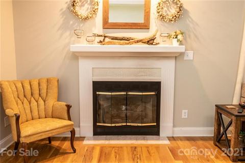 4946 Addison Ln, Hickory, NC 28601 photo 10