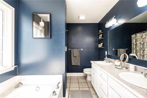 4946 Addison Ln, Hickory, NC 28601 photo 19