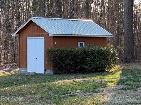 172 Poole Rd, Troy, NC 27371 photo 5