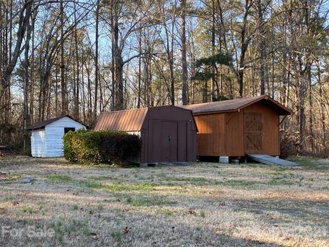 172 Poole Rd, Troy, NC 27371 photo 4