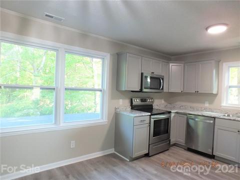 1005 Double Oak Rd, Lancaster, SC 29720 photo 3