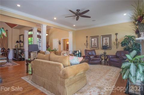 2011 Eagle Point Est, Lancaster, SC 29720 photo 8