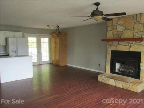 356 Desoto Trl, Sylva, NC 28779 photo 4