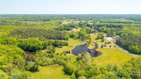 793 Bailey Rd, Lancaster, SC 29720 photo 2