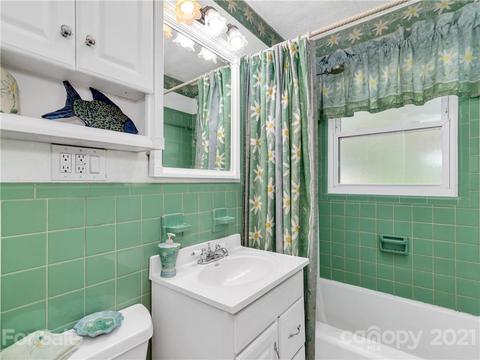 45 Hazel St, Canton, NC 28716 photo 21