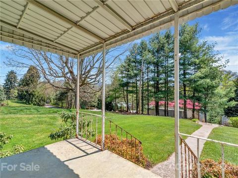 45 Hazel St, Canton, NC 28716 photo 2