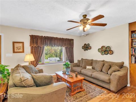 45 Hazel St, Canton, NC 28716 photo 13