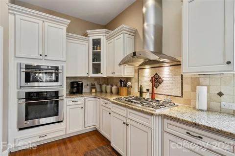 12602 Robert Walker Dr, Davidson, NC 28036 photo 9