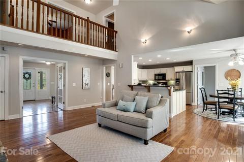 338 Tahlfield Rd, Sylva, NC 28779 photo 5