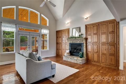 338 Tahlfield Rd, Sylva, NC 28779 photo 3