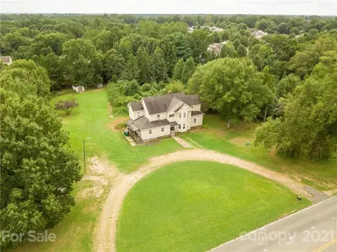 2101 Mckee Rd, Matthews, NC 28105