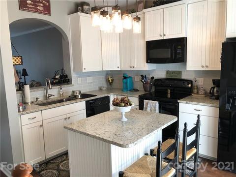 817 Gentlewinds Ct, Fort Mill, SC 29708 photo 2